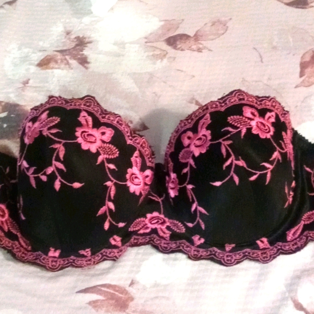 Go strapless..